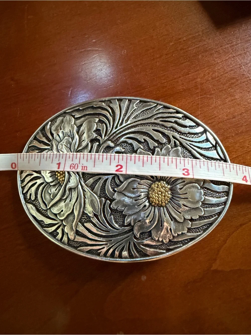 NEW Beautiful floral belt buckle